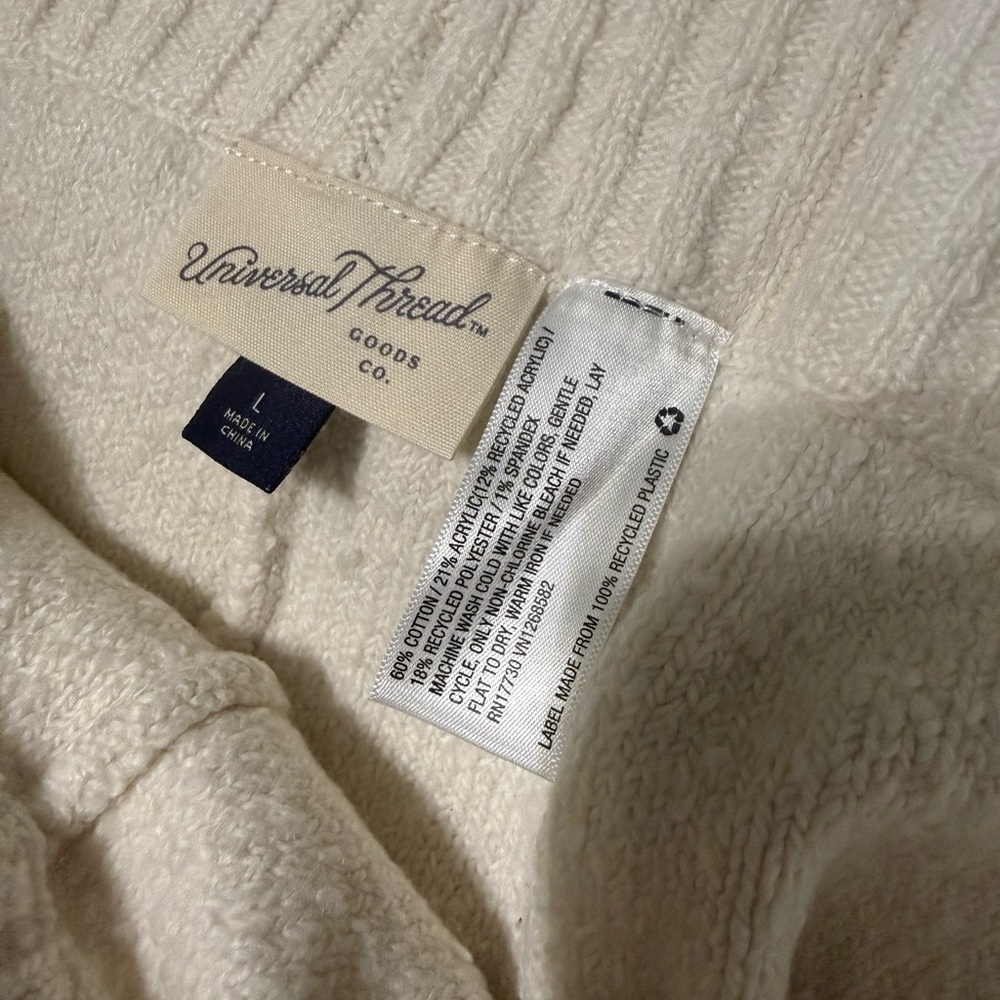 NWT Universal Threads Sweater Lounge Shorts- L - Picture 5 of 5
